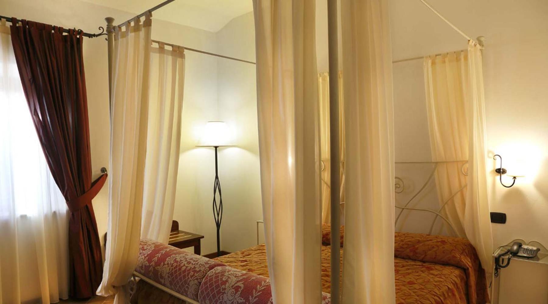 Colleverde Country House & Spa ウルビーノ エクステリア 写真