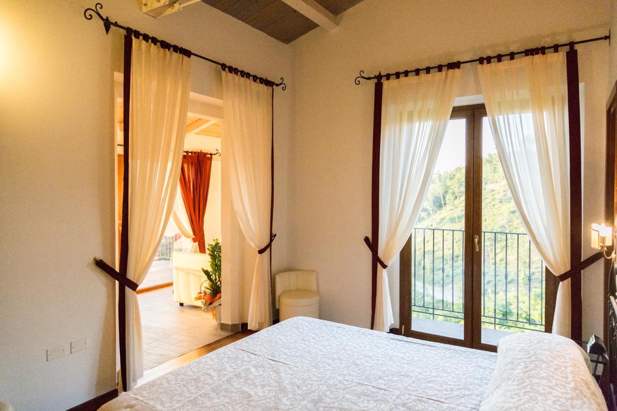 Colleverde Country House & Spa ウルビーノ エクステリア 写真